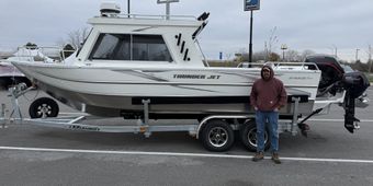 Right Hook Walleye Charters Thunderjet Boat