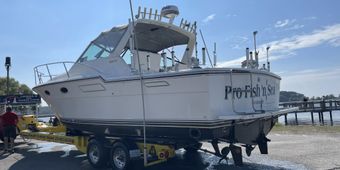 Pro Fish'n Sea Charters Tiara Boat