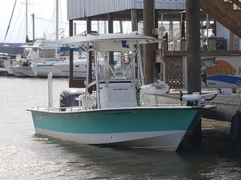 Speck Dat Charters Blazer Bay Boat