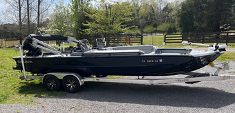 Tennessee Fishing Excursions SeaArk Boat