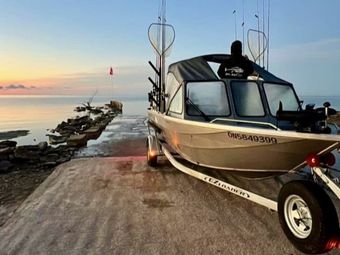 Southern Limits Outdoors KingFisher Boat