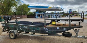 Bosstriper Guide Service Pro-Drive Boat