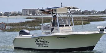 ALL HOOKED UP FISHING CHARTERS LLC Sea Hunt Boat