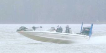 Platinum Fishing Guides Bullet 20 XD Boat