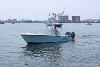 Charter Boat Malia Ann Mako (Center console) boat