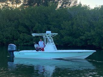 Straw Hats Fishing Charters Avenger (Bay boat) boat