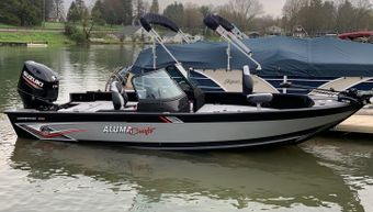 Angling Edge Charters Alumacraft Competitor 205 Boat