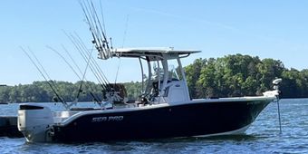 Tate’s Fishing and Charter Sea peo (Center console) boat