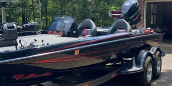Fisher Davis’ Guide Service Flat Bottom Boat