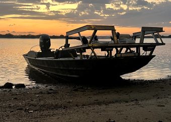 Hook-N-Gig Outfitters Aluminum skiff Boat
