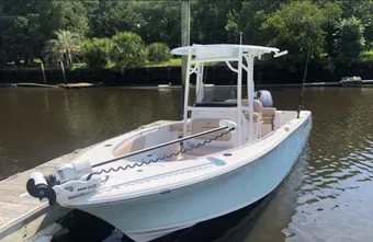 Fishin' Adventures Sportsman Boat
