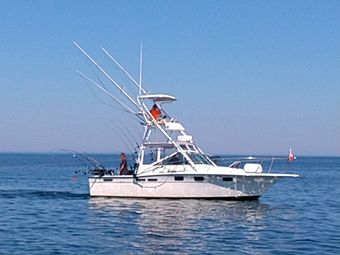 SunMoon Adventures Tiara Boat