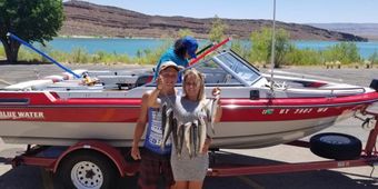 Dreamseason Guide Service Godfrey Sweetwater Boat