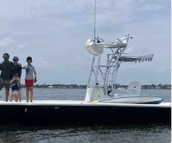 All Points Guide Service Pathfinder (Bay boat) Boat