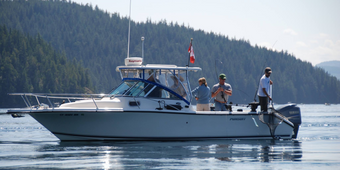 Absolute Sportfishing Pursuit Boat