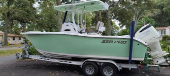 Salty Siren Fishing Sea Pro (Center console) boat