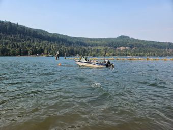 River Wanderer Outdoors Smokercraft Boat