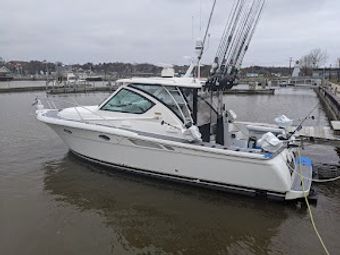 Black Pearl Sport Fishing Tiara 3000 Open Boat