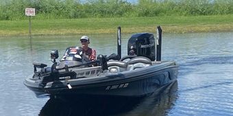 Mofishin Guide Service Nitro (Bass boat) Boat