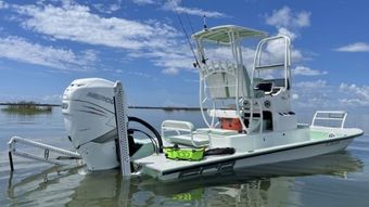 Mac's Fishing Guide Service Bay boat Boat