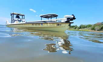 Carolina Flats Fishing Beavertail skiff boat