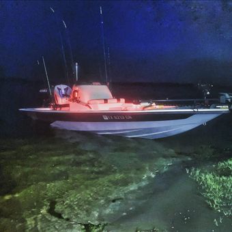 Backwood Bandits Outfitters Majek Xtreme boat