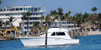 Singing Reel Charters  Hatteras Boat
