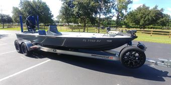 Gators big bass guide service Big O boats Boat