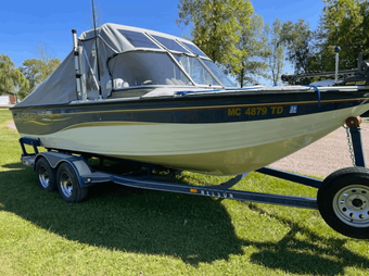 Windrift Sport Fishing Crest Liner Boat
