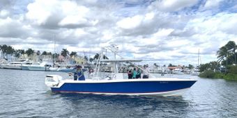 Reel Floridian Fishin Contender (Center console) Boat
