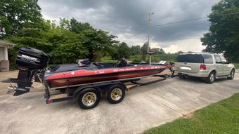 Mitchell Fort Fishing Stratos Boat