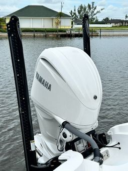 All 4 Chuck Fishing Charters Sea Hunt Boat