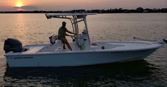 Emerald "C" Fishing Charters Sportsman Center Console Boat