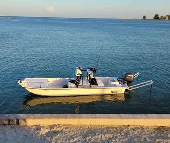 Sassa Fishing Company Carolina Skiff Boat