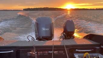 REL Fishing Skeeter WX2200 Boat
