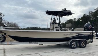 Gunny B Outdoors Blue Wave Pure Bay boat