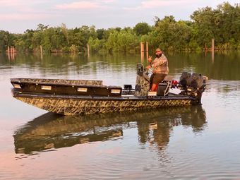 Toombs Adventures GatorTail Boat