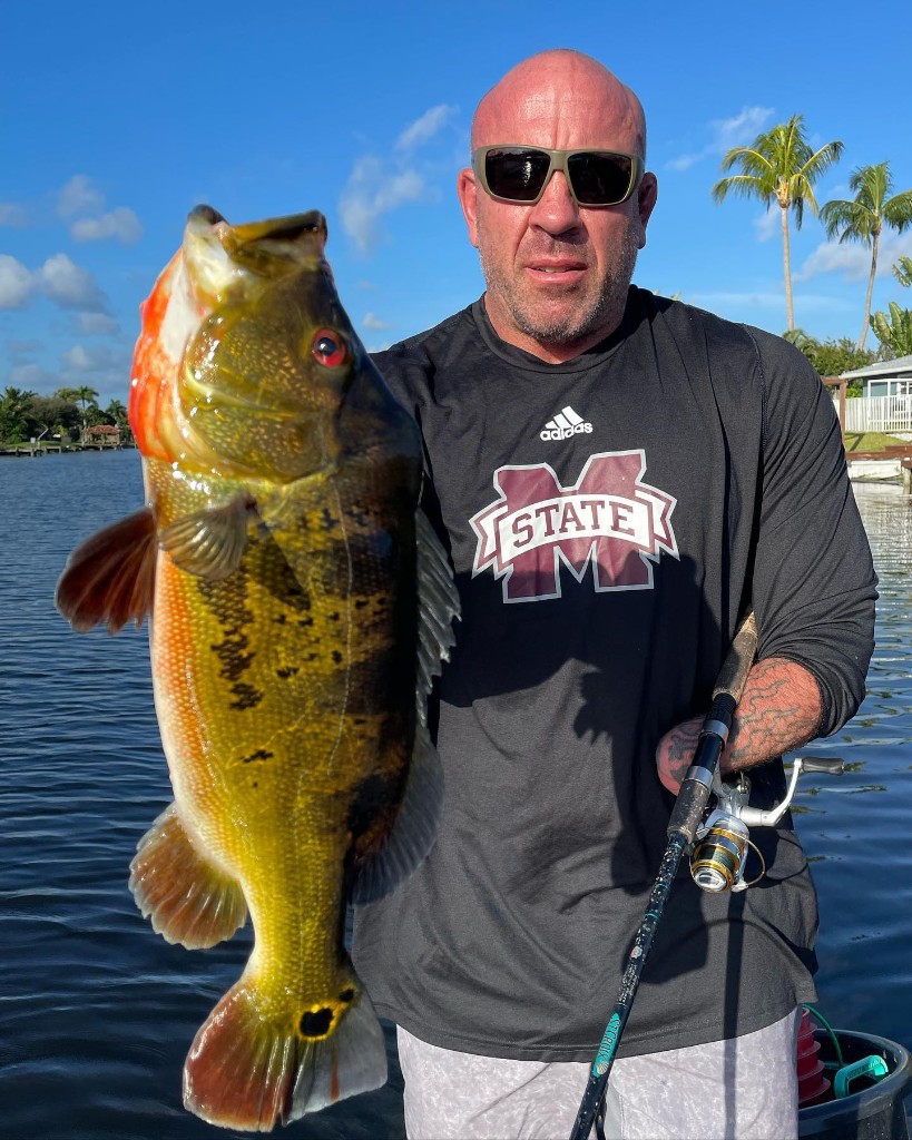 Reeled this Peacock Bass in Lake Ida