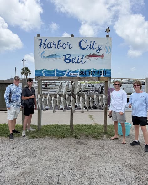 Experience the best of Rockport inshore fishing with a family charter designed for anglers of every skill level. From first casts to trophy catches, every trip creates lasting memories.