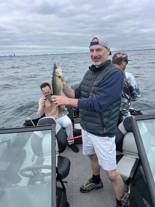 Nice walleye on light tackle in Lockport!