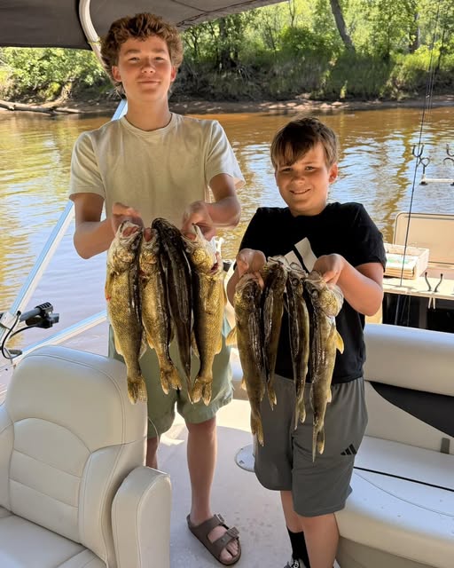 From first-timers to seasoned anglers, the St. Croix River has something for everyone. Book your trip today.