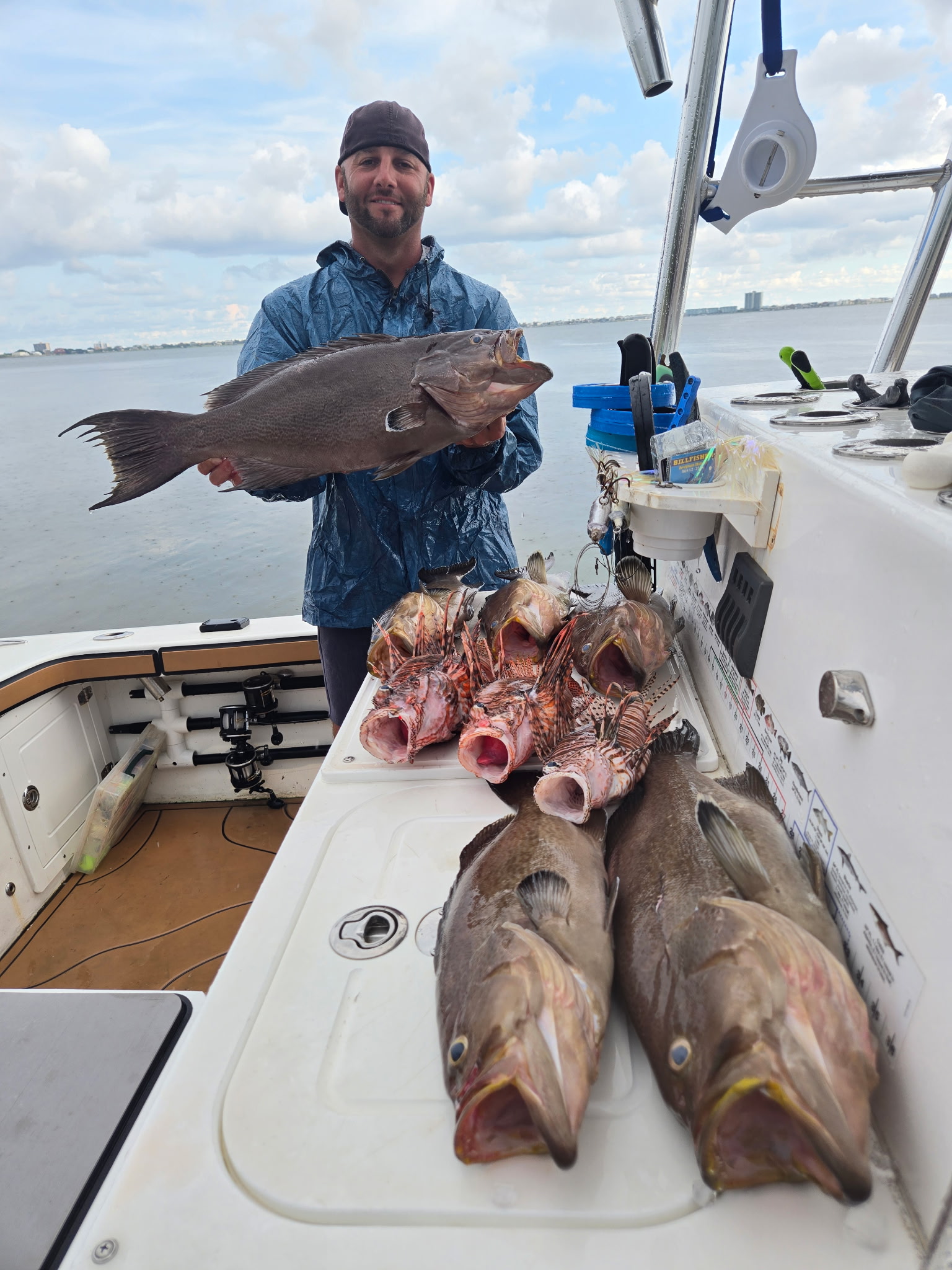 Outstanding red grouper and lionfish catch in Pensacola Beach!