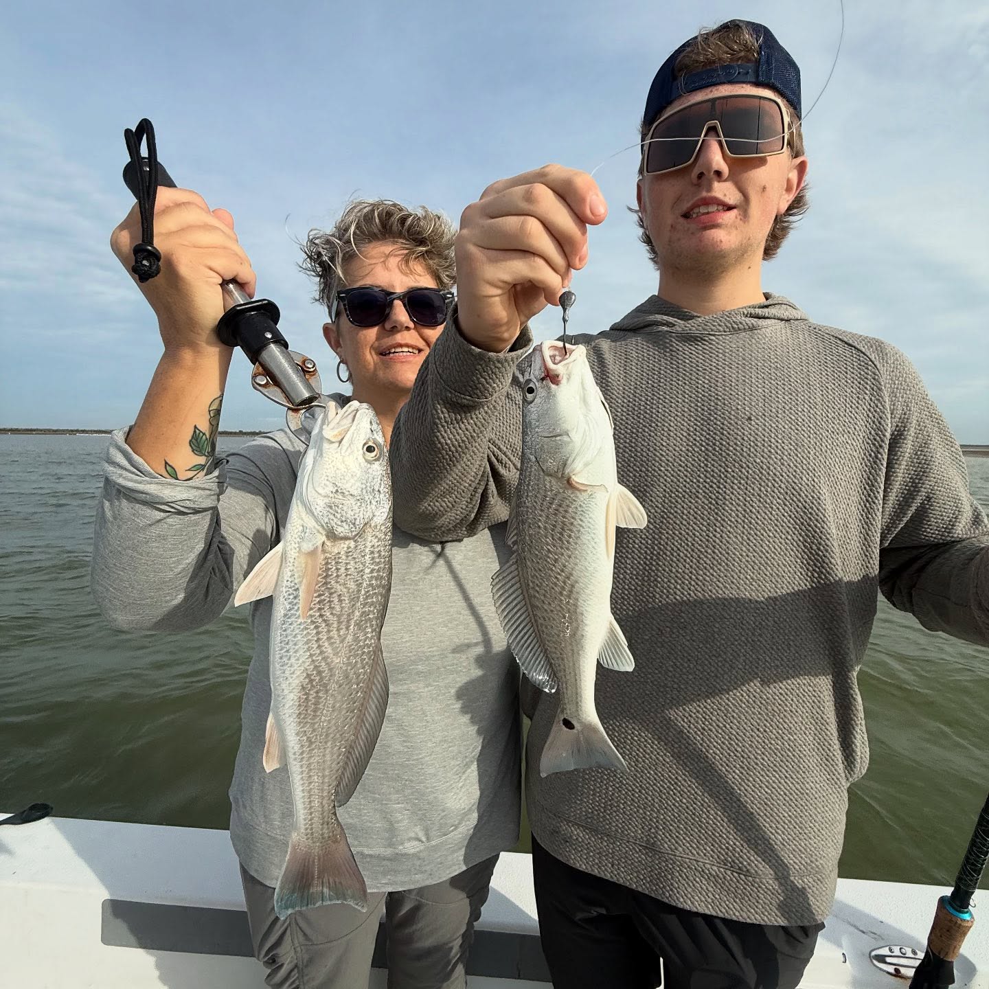 Hooked up with a big Redfish on the flats!