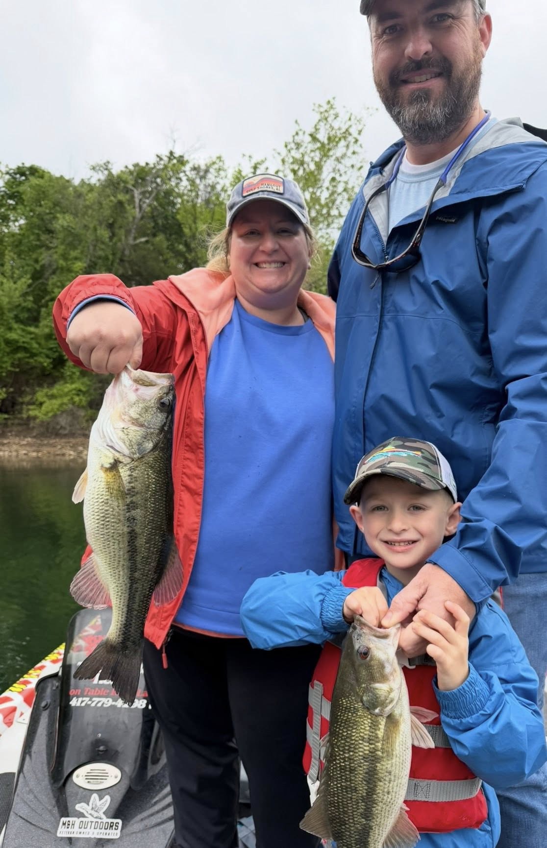 Great spotted bass action in Branson MO!