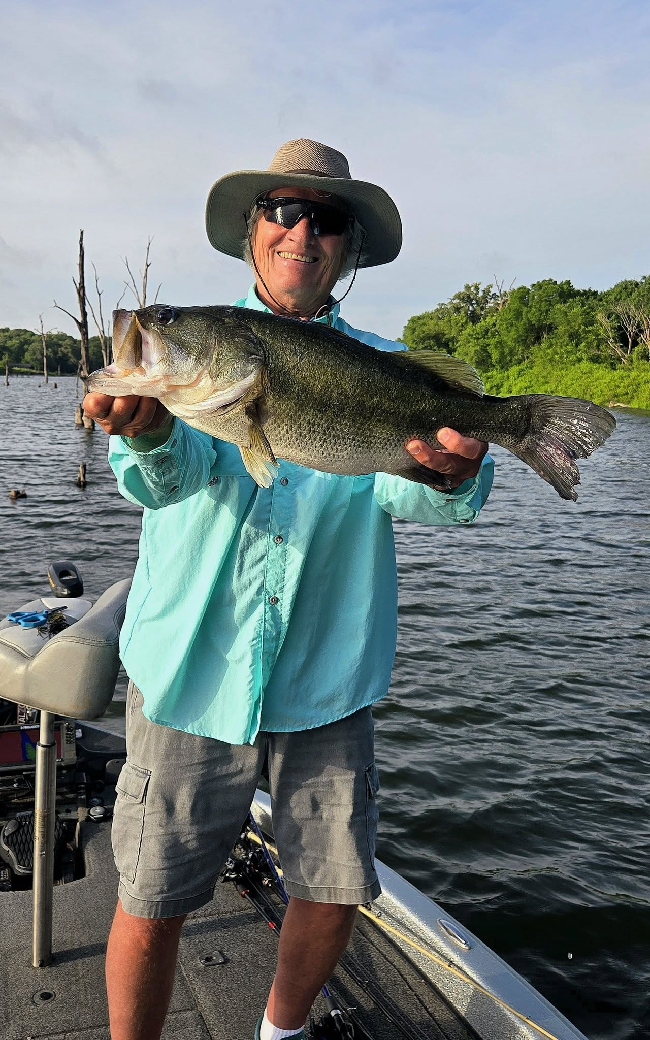 Massive largemouth bass fishing catch