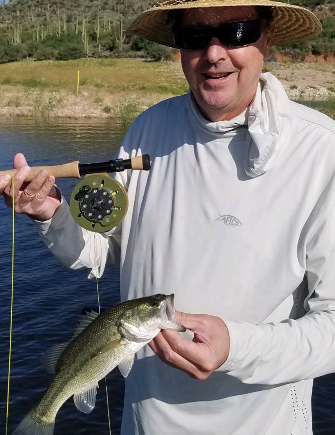Are fly fishing reels reversible? 