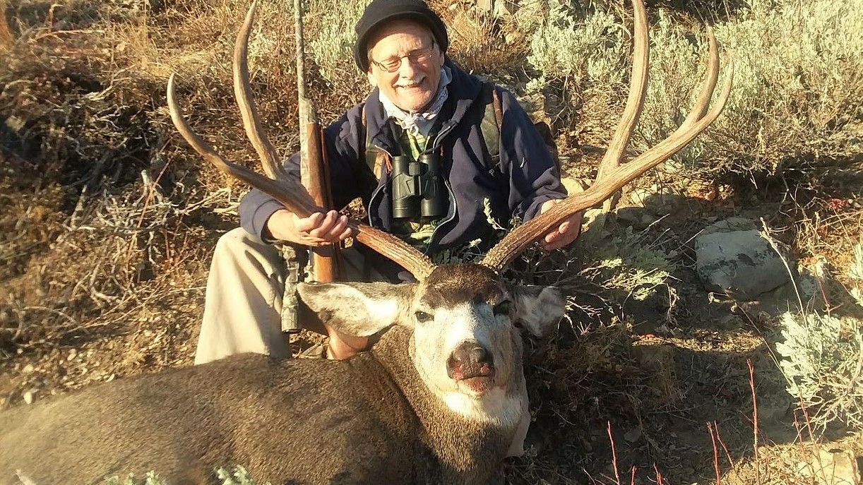 Expert-Guided Mule Deer Hunt in Nevada & Arizona