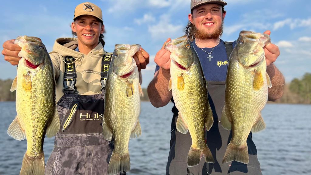 Top-Rated Bass Fishing on Lake Guntersville