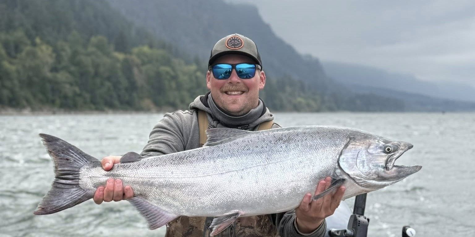 Pro Salmon Fishing in Columbia River Gorge