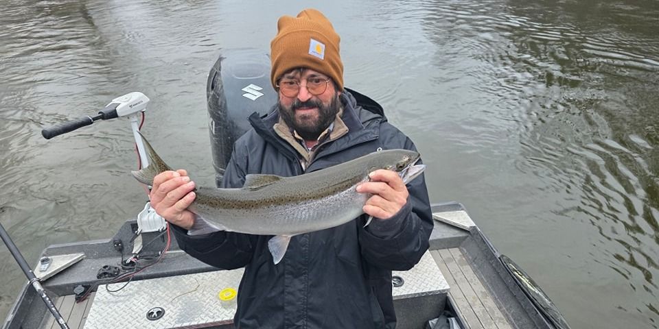 Expert-Guided 4HR Muskegon River Fishing Trip